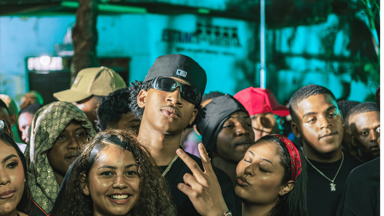 Un día en mi barrio Remix