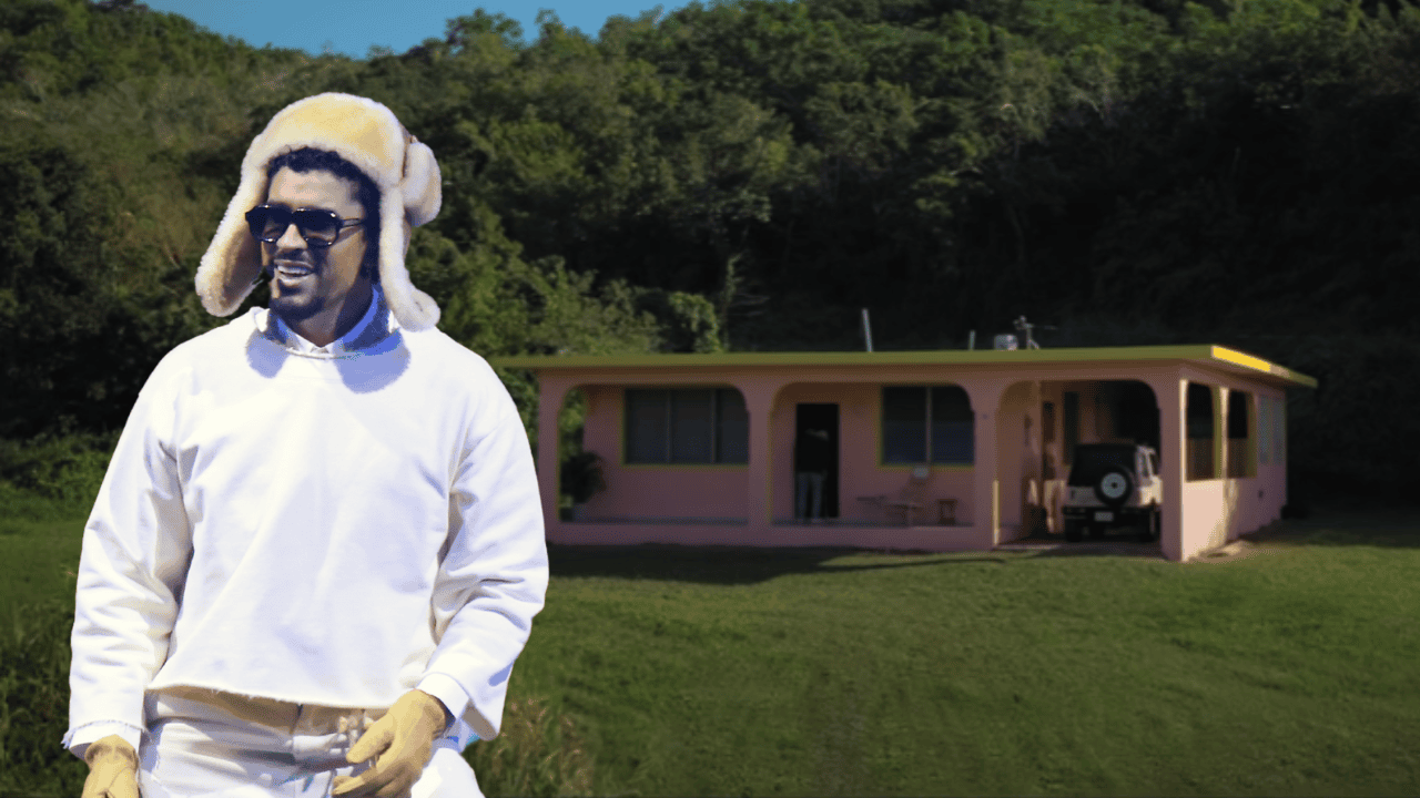 Izquierda: Bad Bunny. Derecha: casita de Humacao